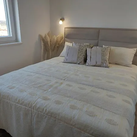 Appartement With Parking Space - 22157 Rogoznica (Sibenik-Knin)