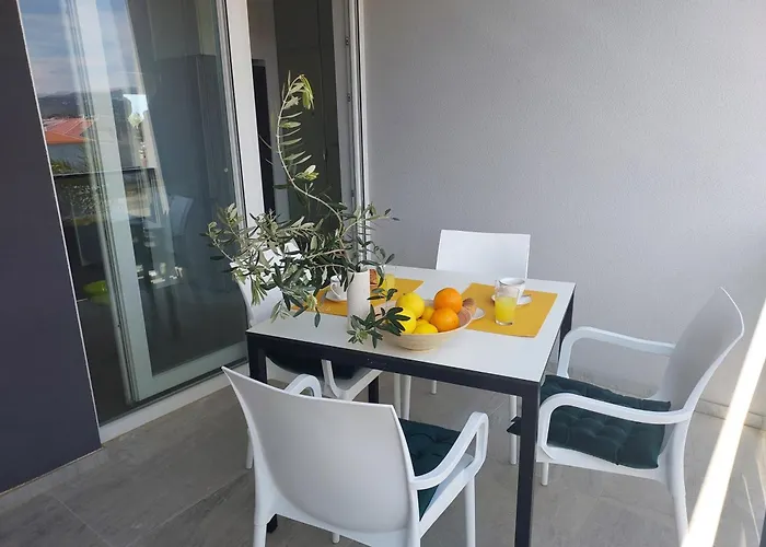 With Parking Space - 22157 * Rogoznica (Sibenik-Knin)