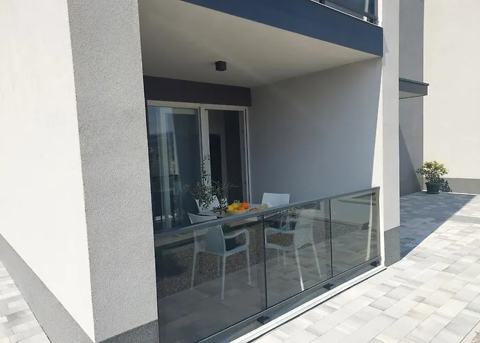 With Parking Space - 22157 * Rogoznica (Sibenik-Knin)